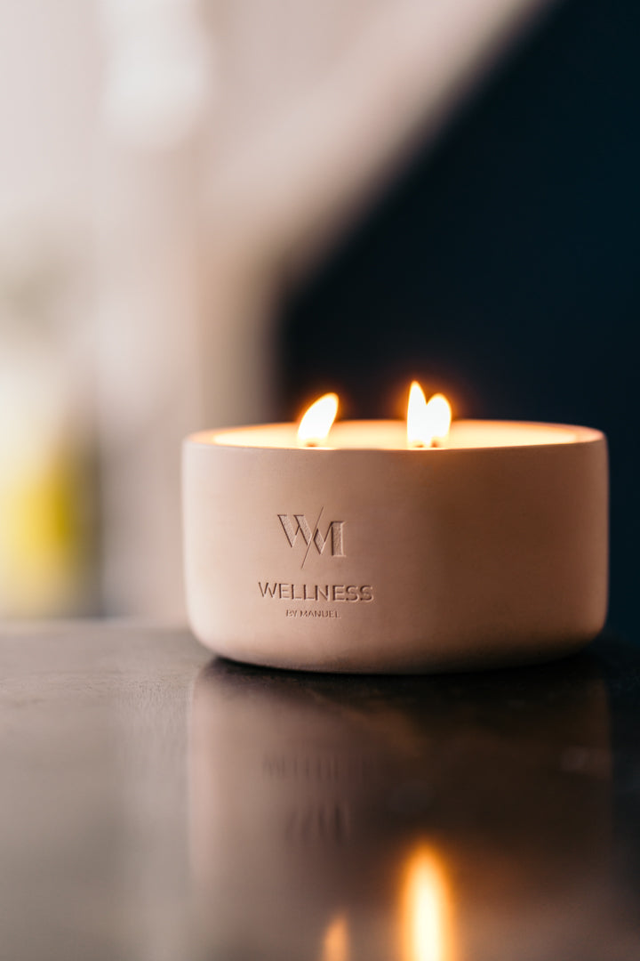 Candlelight Aromatherapy: Unwinding After a Busy Day